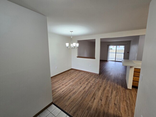 Building Photo - 1001-1017 Rockefeller Ln