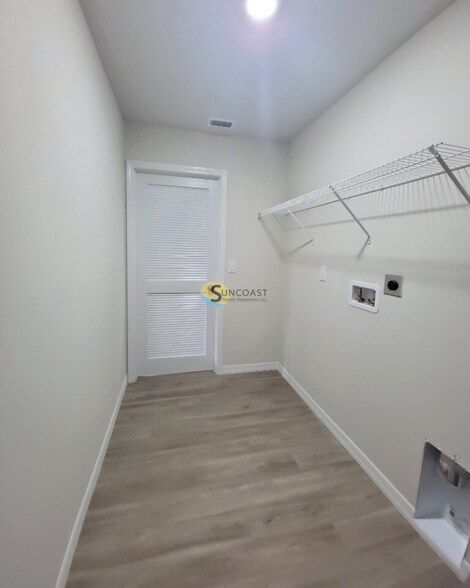 Building Photo - 36 Pine Haven Dr