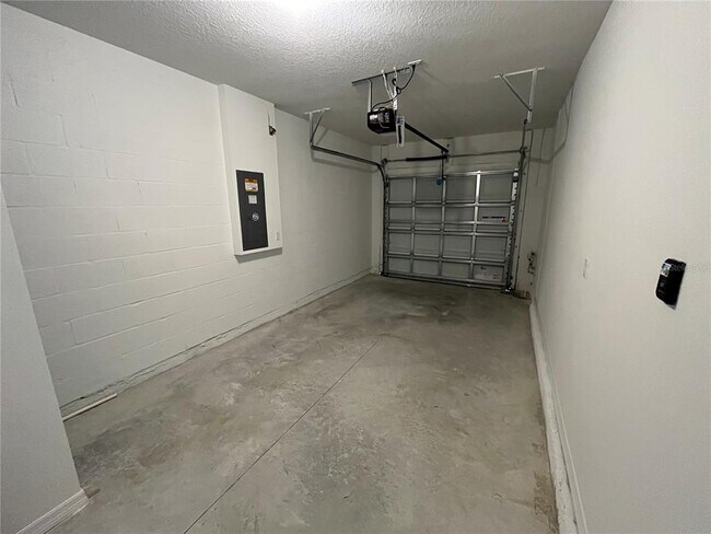 Building Photo - 31306 Paper Birch St