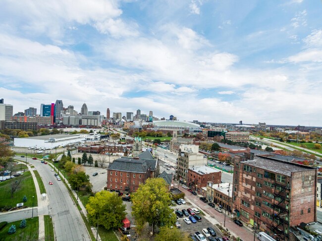 Building Photo - 1410 Gratiot Ave