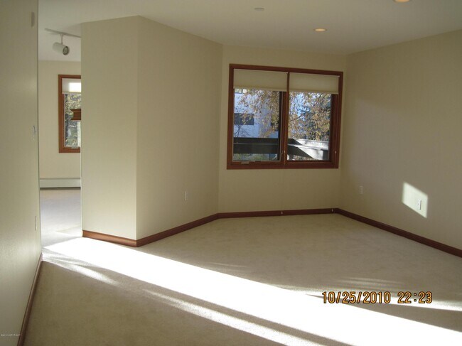 Building Photo - 1200 I St