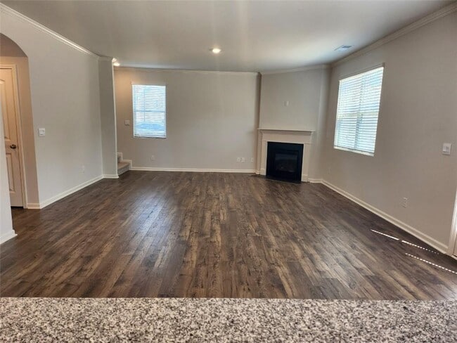 Building Photo - 710 Brookfield Dr