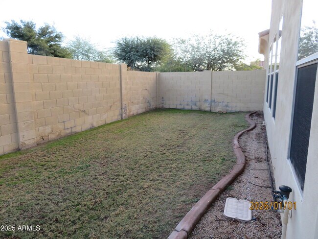 Building Photo - 7748 E Manana Dr