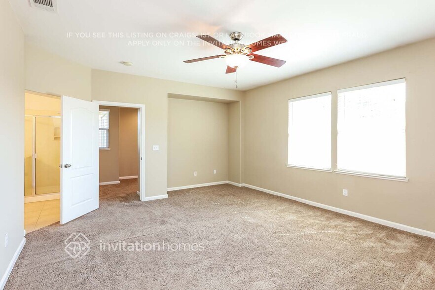 Building Photo - 118 Palermo Way