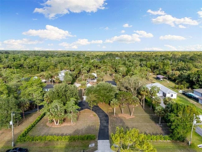 Building Photo - 1020 19th St SW