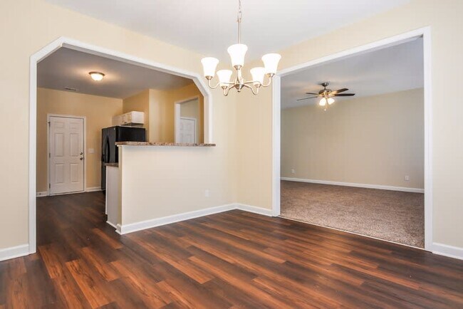 Building Photo - 3131 Trassacks Dr