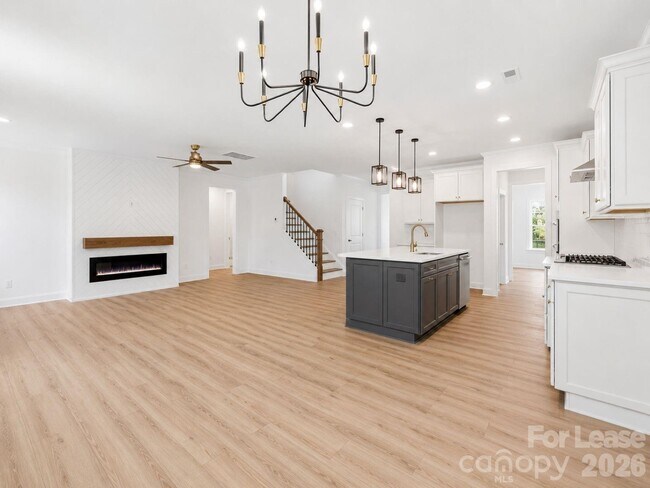Building Photo - 7717 Nautical View