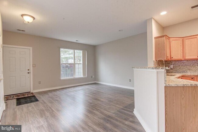 Building Photo - 7700 Duneiden Ln