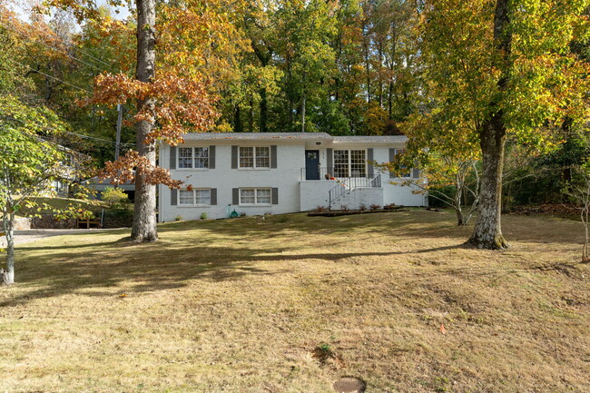 Front of House and Yard - 1913 Old Creek Trl