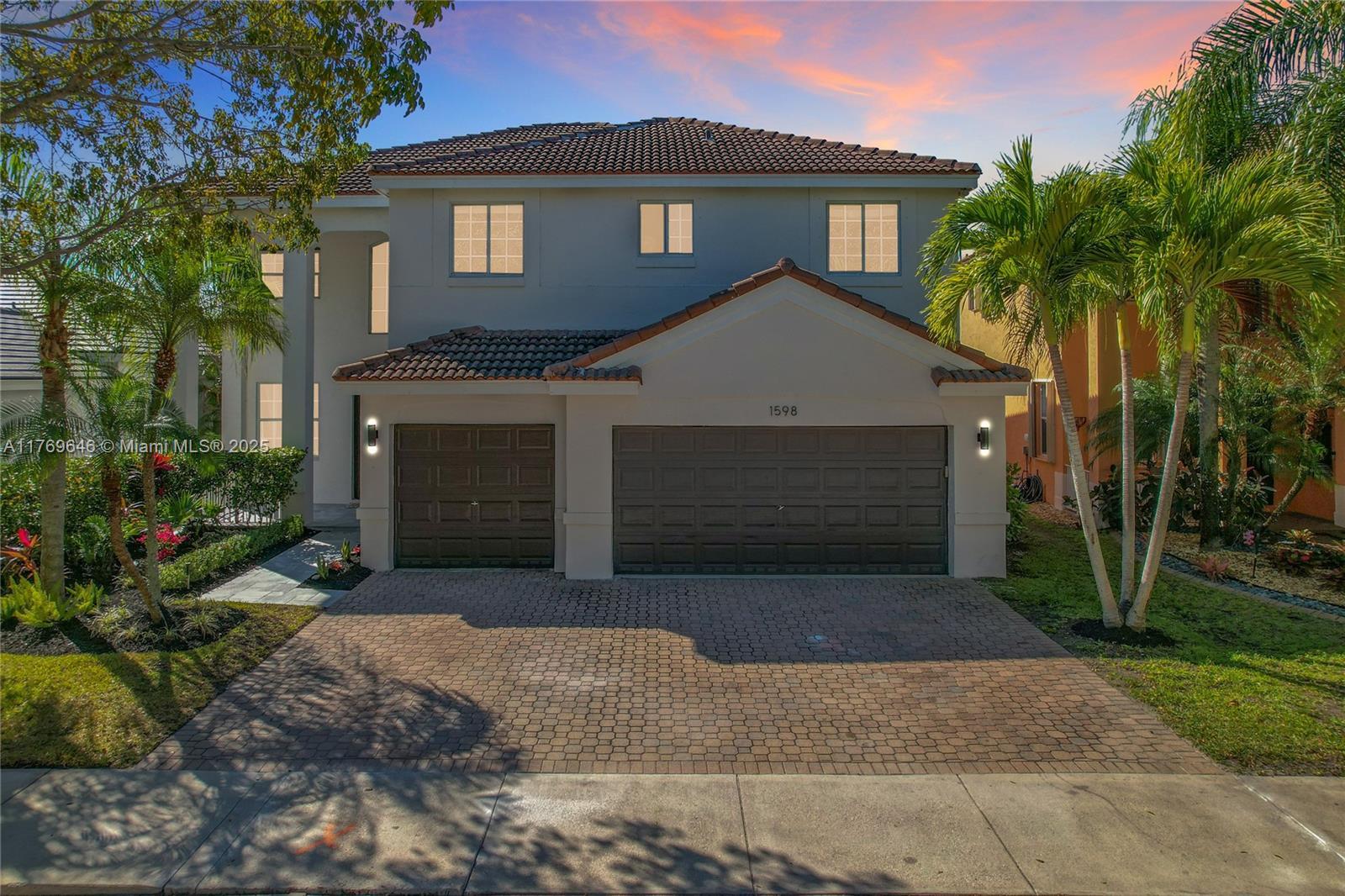 Building Photo - 1598 Sandpiper Cir