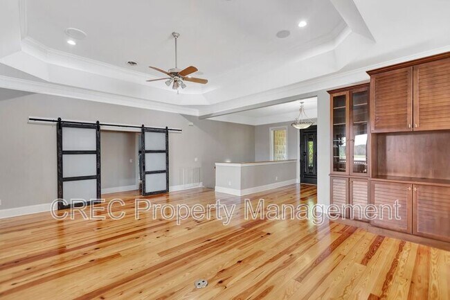 Building Photo - 1392 Eden Rd