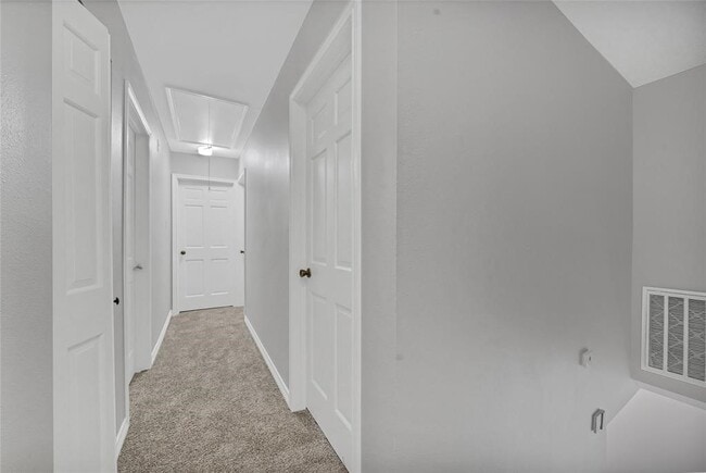 Building Photo - 18035 Rolling Creek Dr