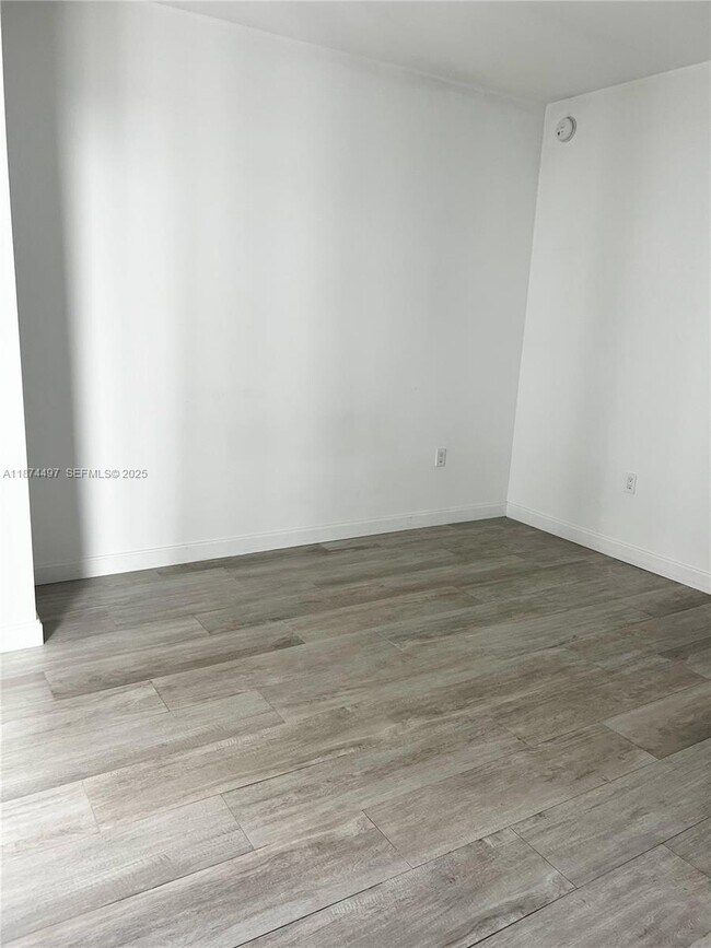 Building Photo - 55 SW 9th St