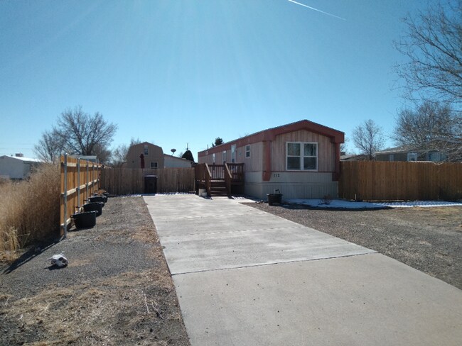 Building Photo - 112 E Homer Dr