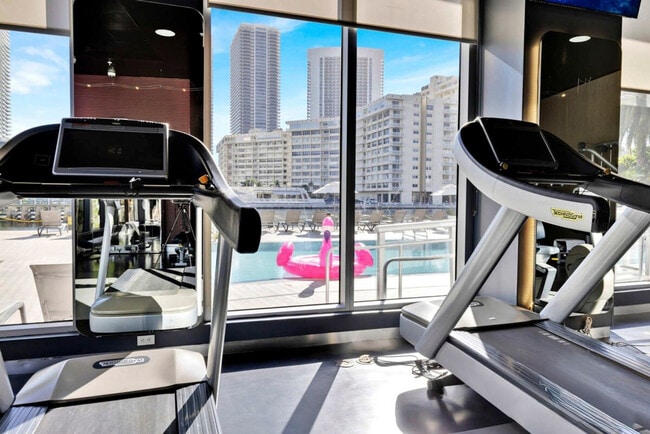 Building Photo - 1180 E Hallandale Beach Blvd