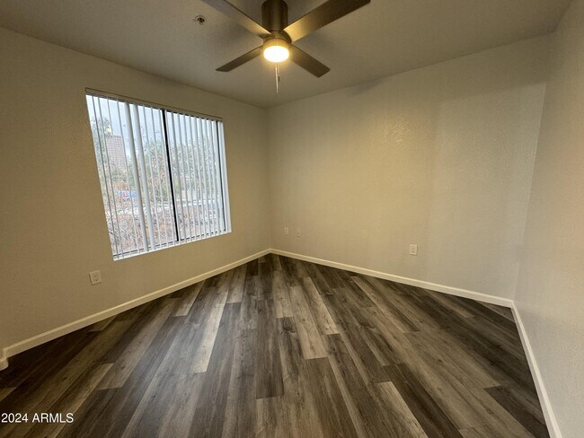 Building Photo - 3848 N 3rd Ave