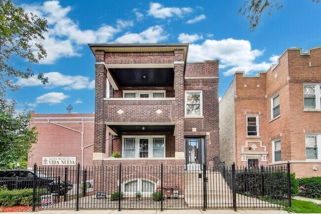Building Photo - 4409 W Deming Pl