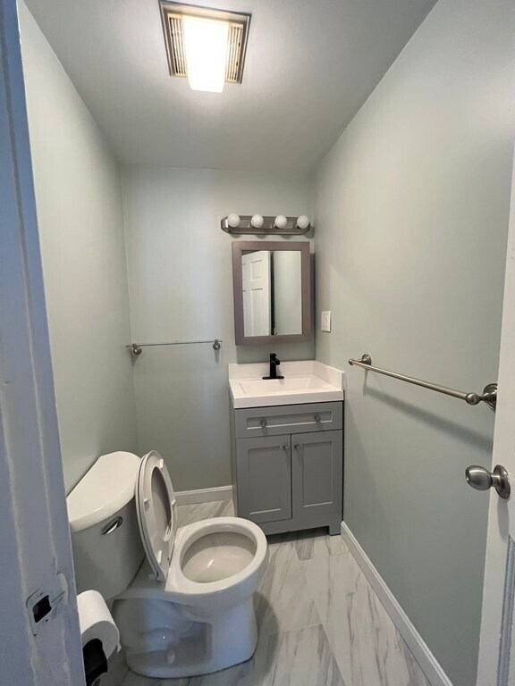 Building Photo - 212 Whitwell St