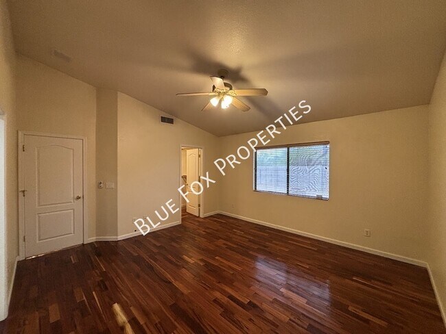 Building Photo - 3149 S Quinn Dr