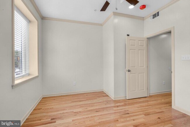 Building Photo - 2528 E Allegheny Ave