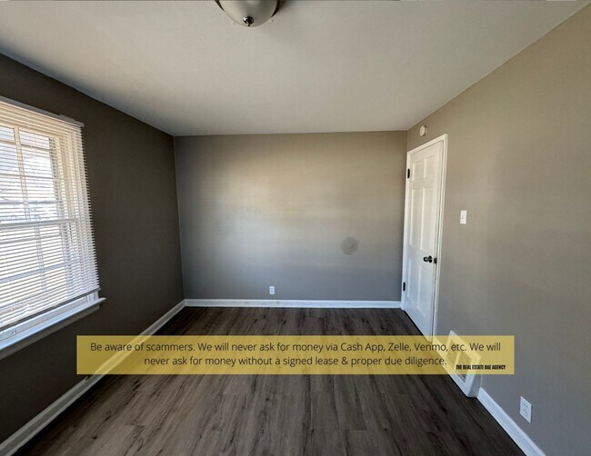 Building Photo - 10135 Cabot Dr