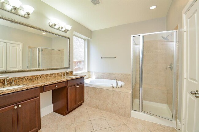 Building Photo - 10910 Milano Ct