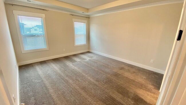 Building Photo - 178 Redcroft Dr