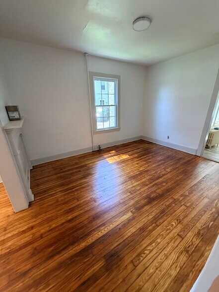 Dining Room - 422 Washington St