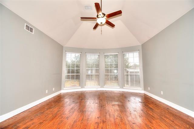 Building Photo - 6212 Meadowcrest Ln