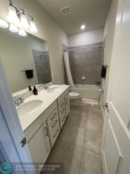 Building Photo - 2127 Appleton Cir S