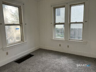 Building Photo - 97 Loomis St