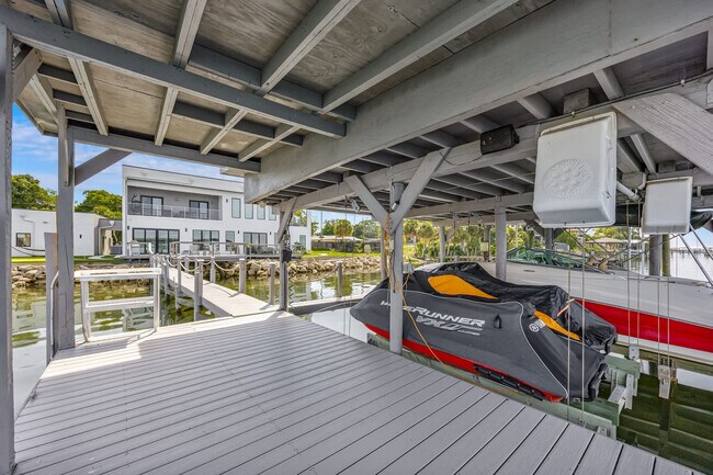 Building Photo - 2175 S Tropical Trail