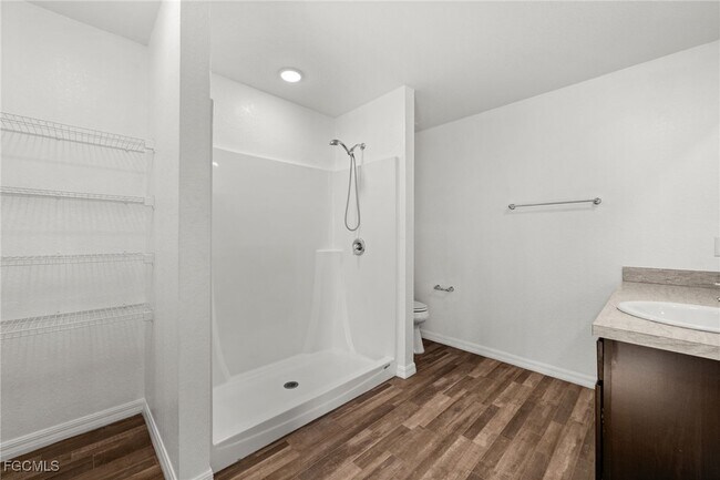 Building Photo - 428 Piedmont St