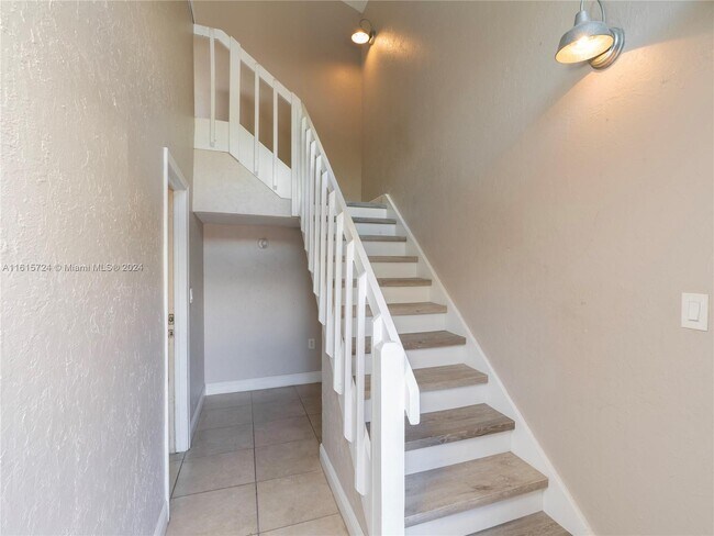 Building Photo - 11549 SW 109th Rd