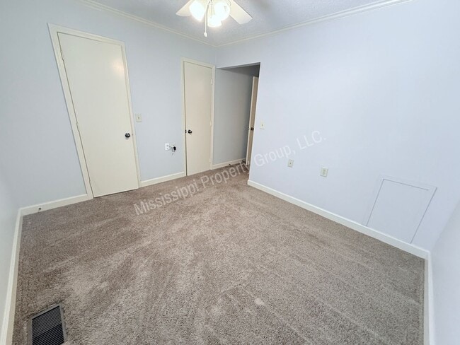 Building Photo - 2BR/2.5BA FOR RENT