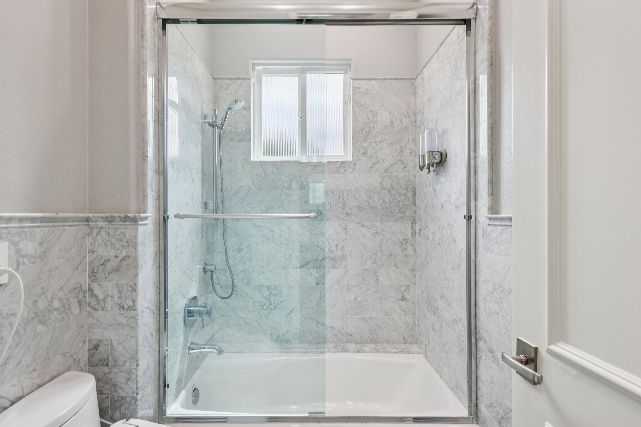 Building Photo - 27048 Triumph Ave