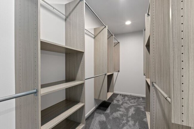 Building Photo - Stunning Ultra-Modern Capitol Hill View Home with Air Conditioning