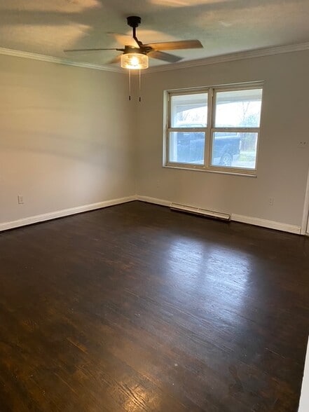 Building Photo - 4783 Skyline Dr