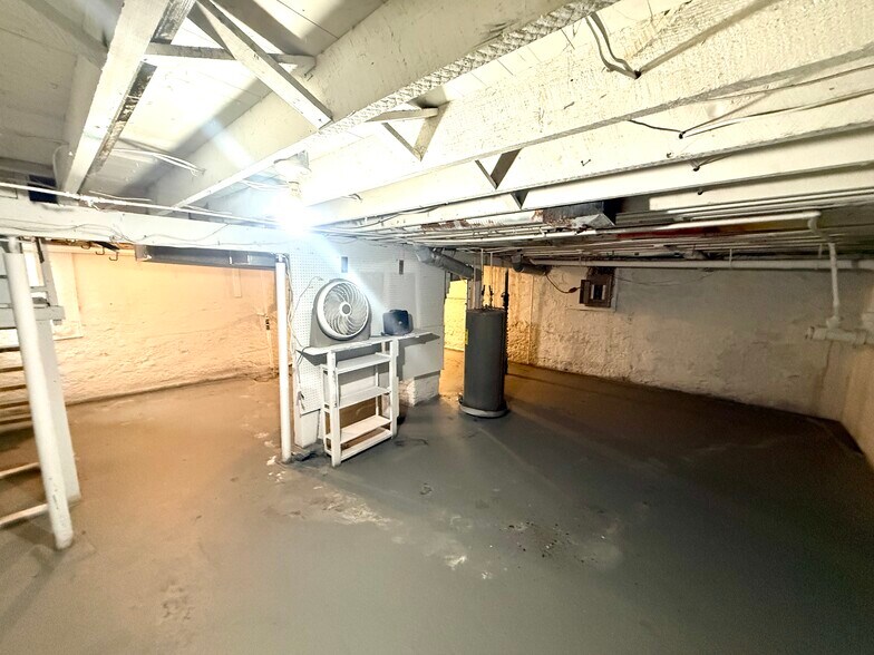 Building Photo - 22 Pleasant Ave