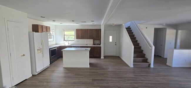 Building Photo - 3487 S Conestoga Rd