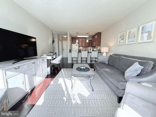 Building Photo - 11801 Rockville Pike