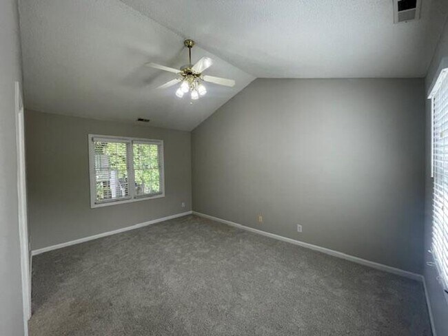 Building Photo - 210 Silk Hope Dr