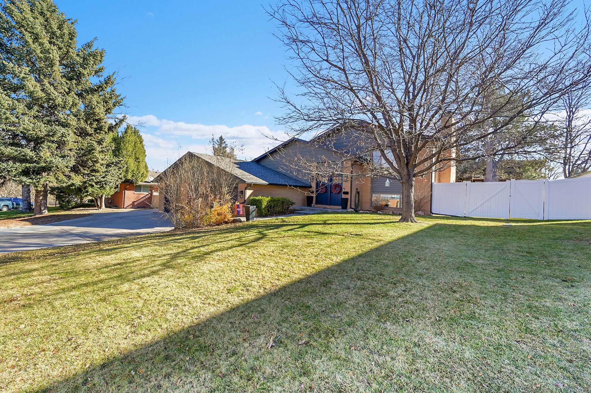 Building Photo - 2126 19th Ave