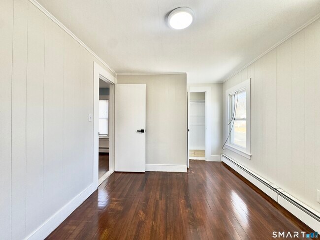 Building Photo - 186 W Washington St