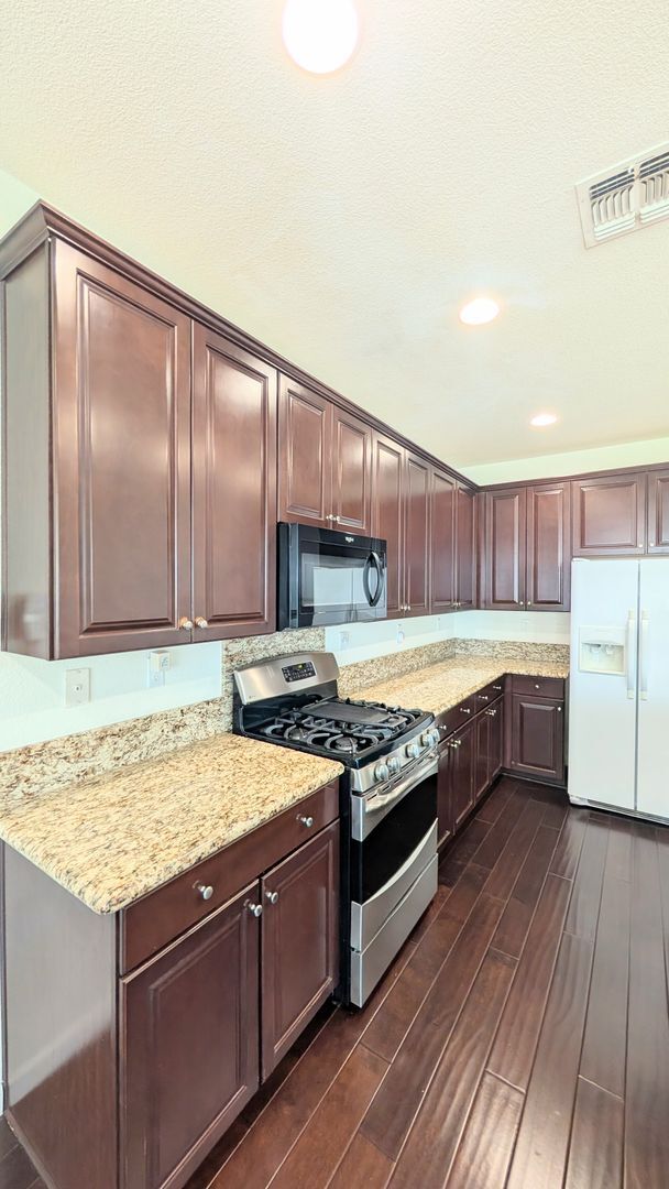 Building Photo - Perfect Single Story Home in Sacramento!