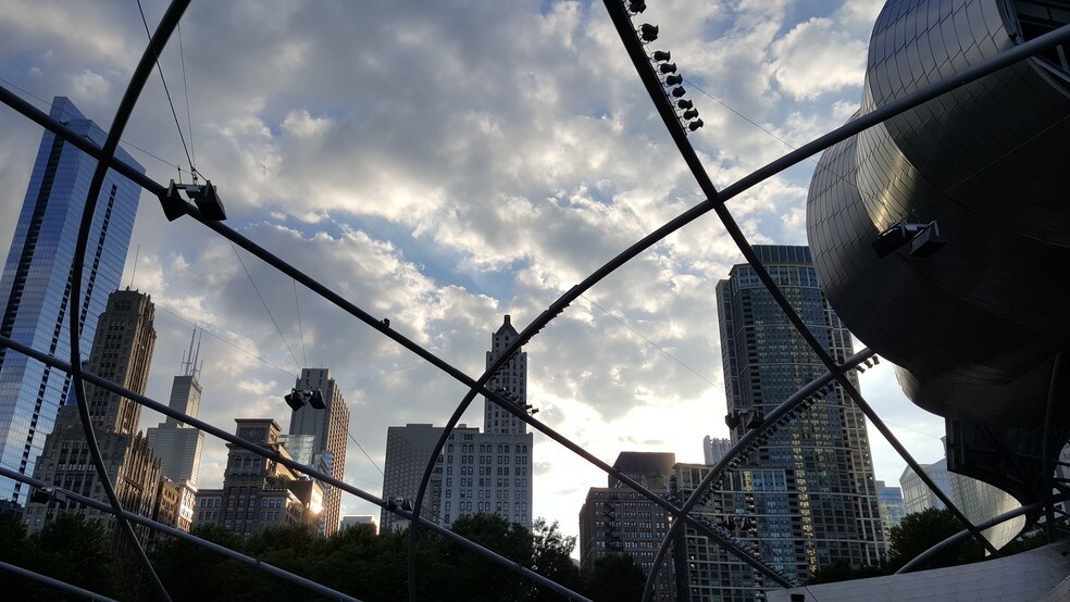 Building Photo - 195 N Harbor Dr