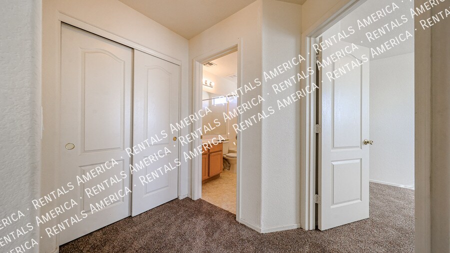 Building Photo - 1110 E Coppola St