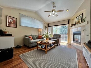 Building Photo - 3 bedroom 2 bathroom Condo in West Fort Co...