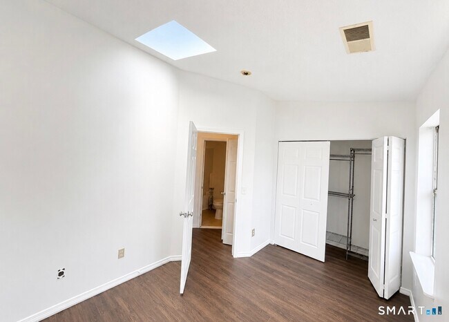 Building Photo - 309 Terrace Ave