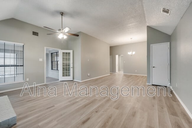 Building Photo - 6014 Meadowside Trail